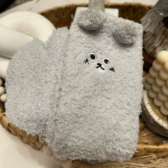 Cartoon Fuzzy High Knee Socks In Grey - Picture 4 of 5